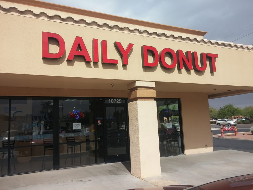 Daily Donut Logo