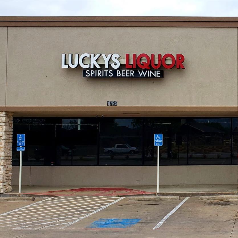 Lucky's Liquor - Allen Logo