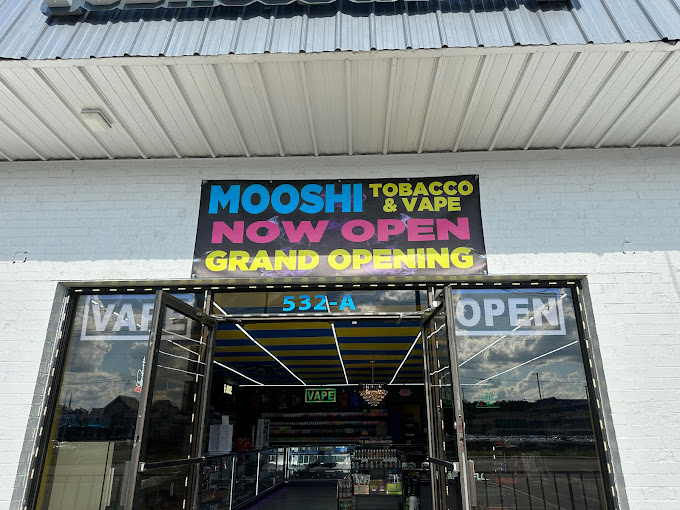 Moshi's Tobacco & Vape Logo