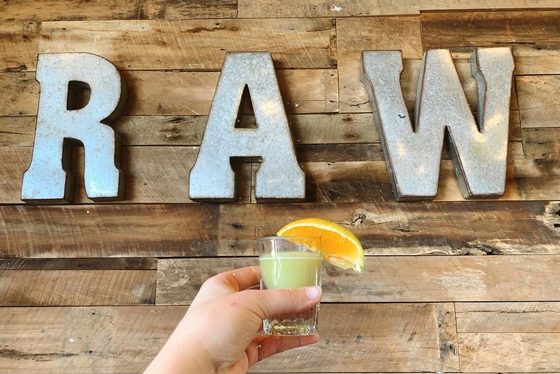 Raw Organic Juice Bar  Logo