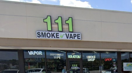 111 Smoke and Vape  Logo