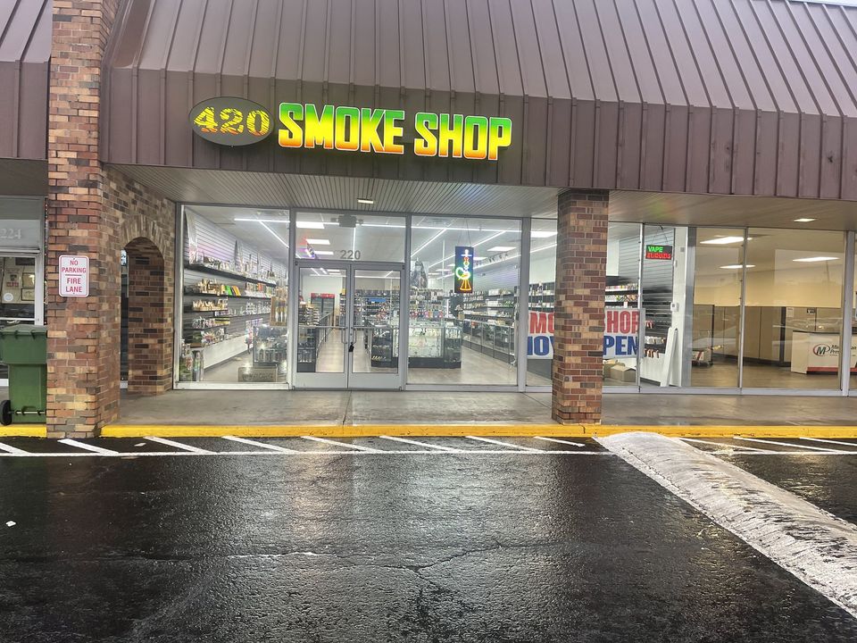 420 Smoke Shop - Nashville Logo