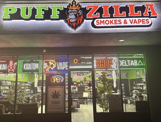 Puff Zilla Smokes and Vapes Logo