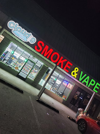 Cloud 9 Smoke & Vape Shop 4 Logo